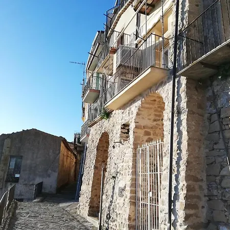 Casa Halaesa 48 Dom wakacyjny *